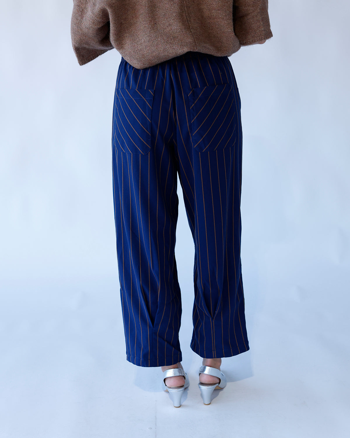 FREE PEOPLE NICE CHOICE PULL-ON PANTS X PINSTRIPE NAVY COMBO