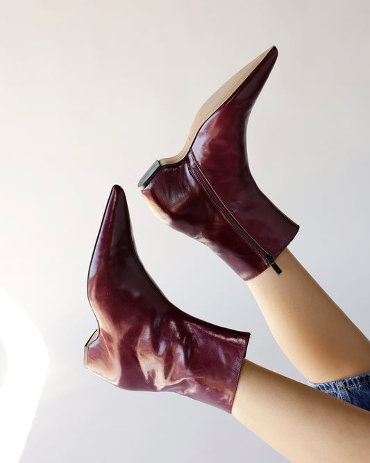 Steve Madden maroon leather ankle booties with pointed toe and side zipper