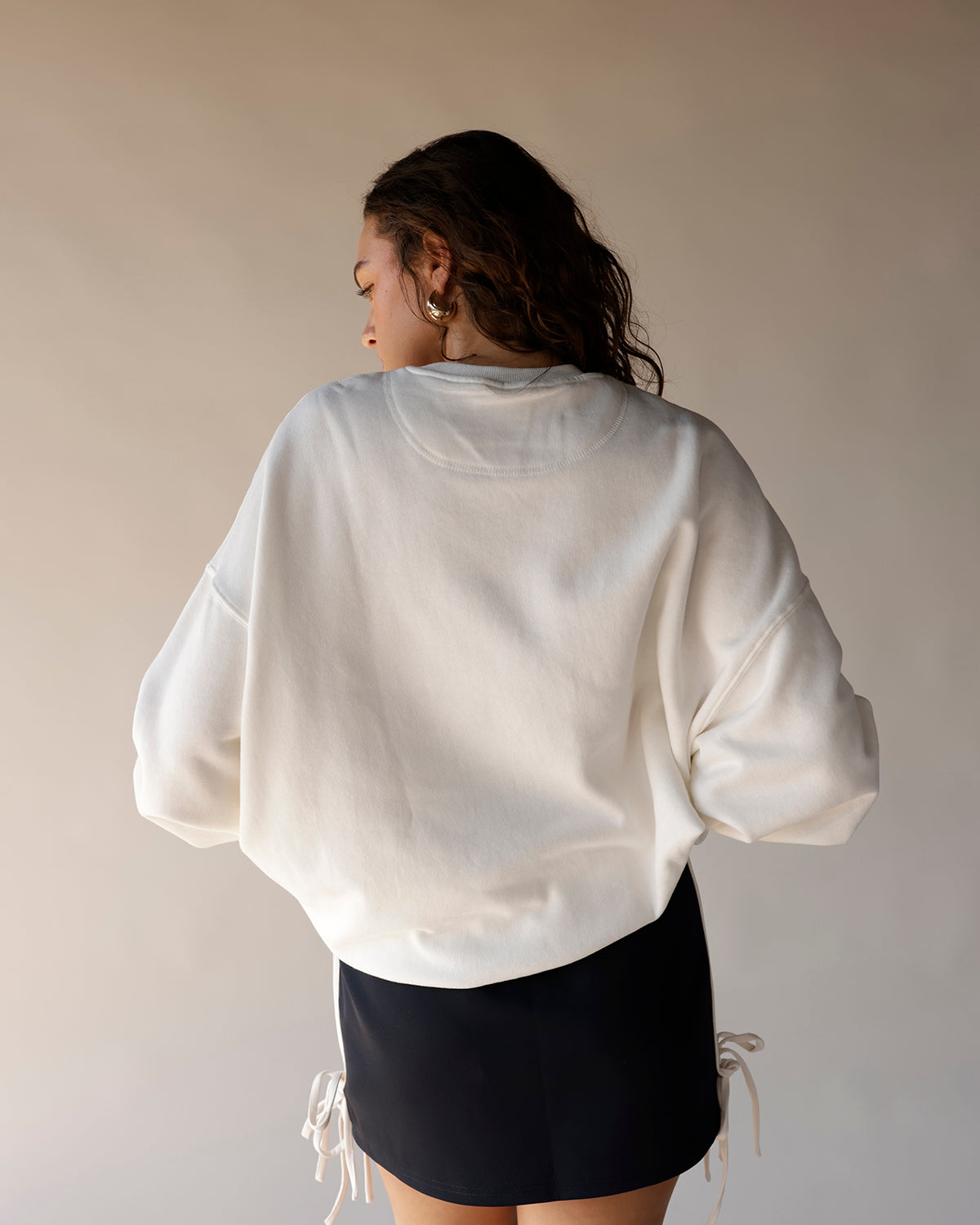 White oversized vintage University of Kentucky crewneck sweatshirt, back view