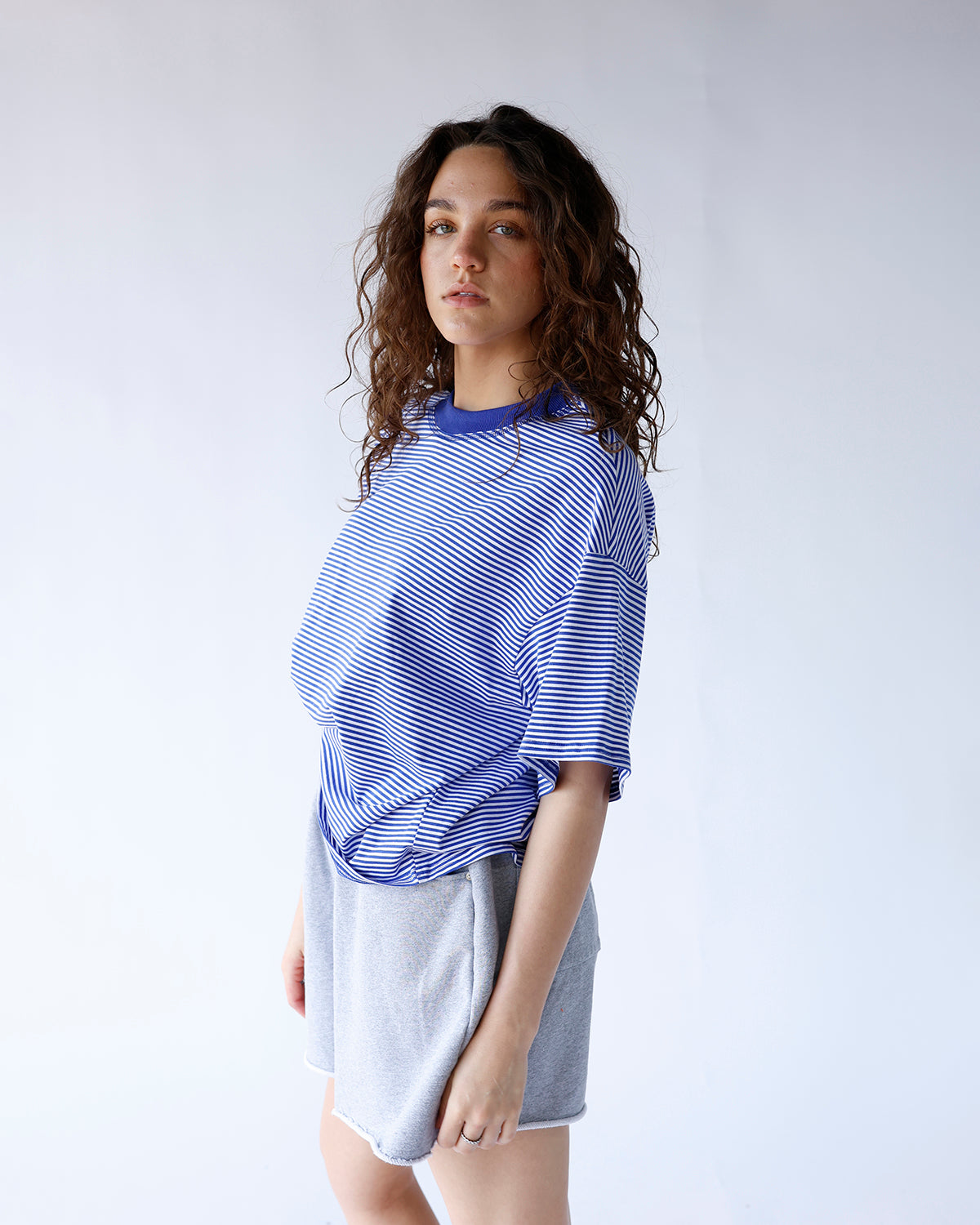 COASTAL GROVE STRIPED TEE