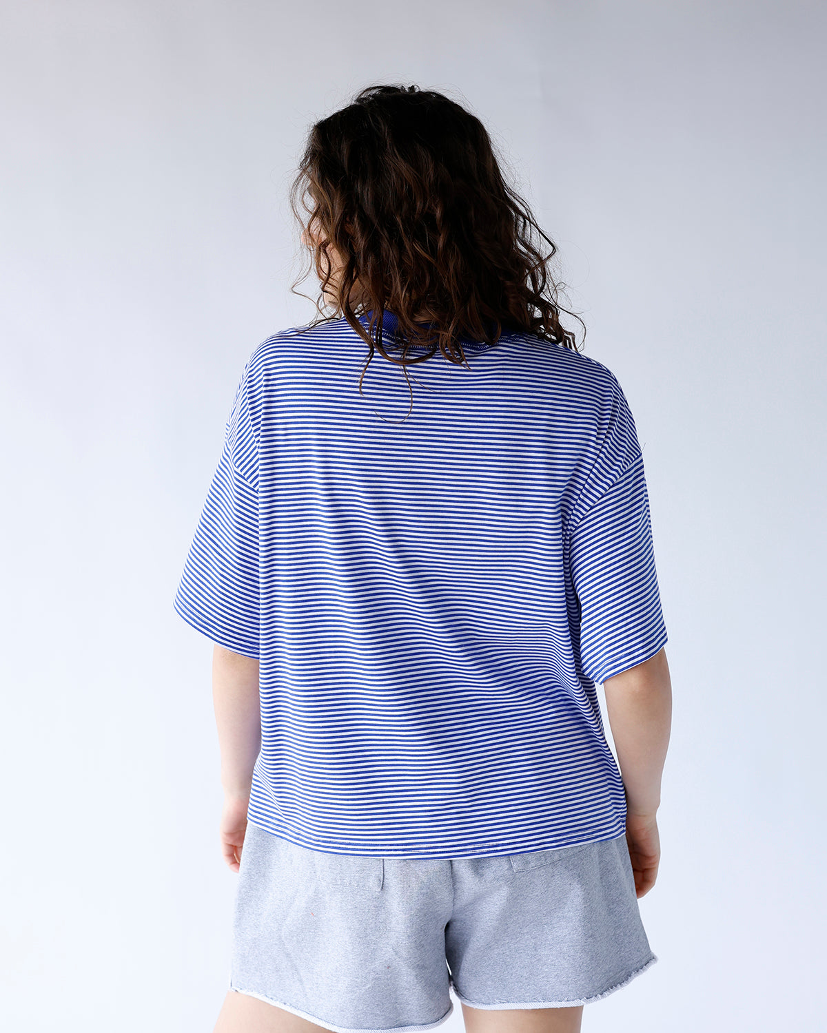COASTAL GROVE STRIPED TEE