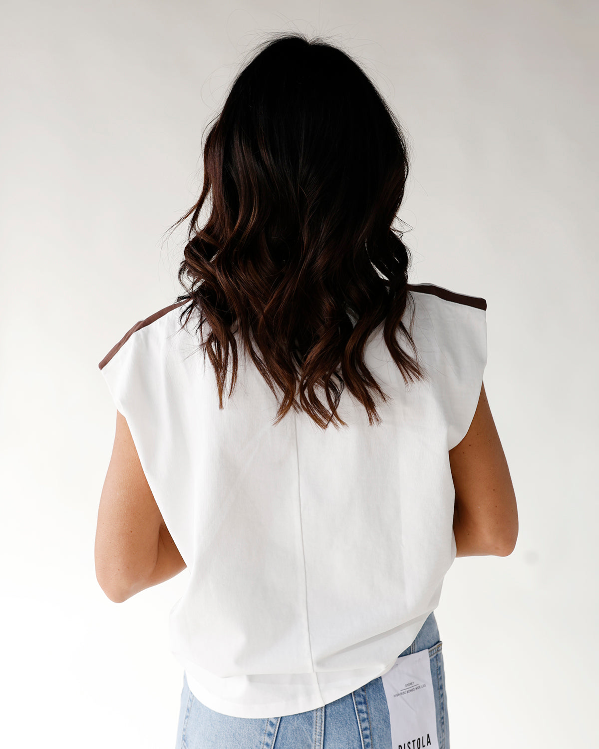 HIP OFFSET MUSCLE TEE