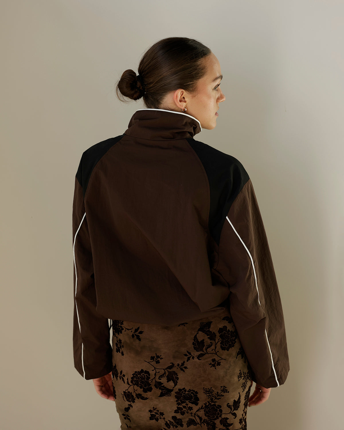 DOWNTOWN COOL COLORBLOCK WINDBREAKER X BROWN + BLACK