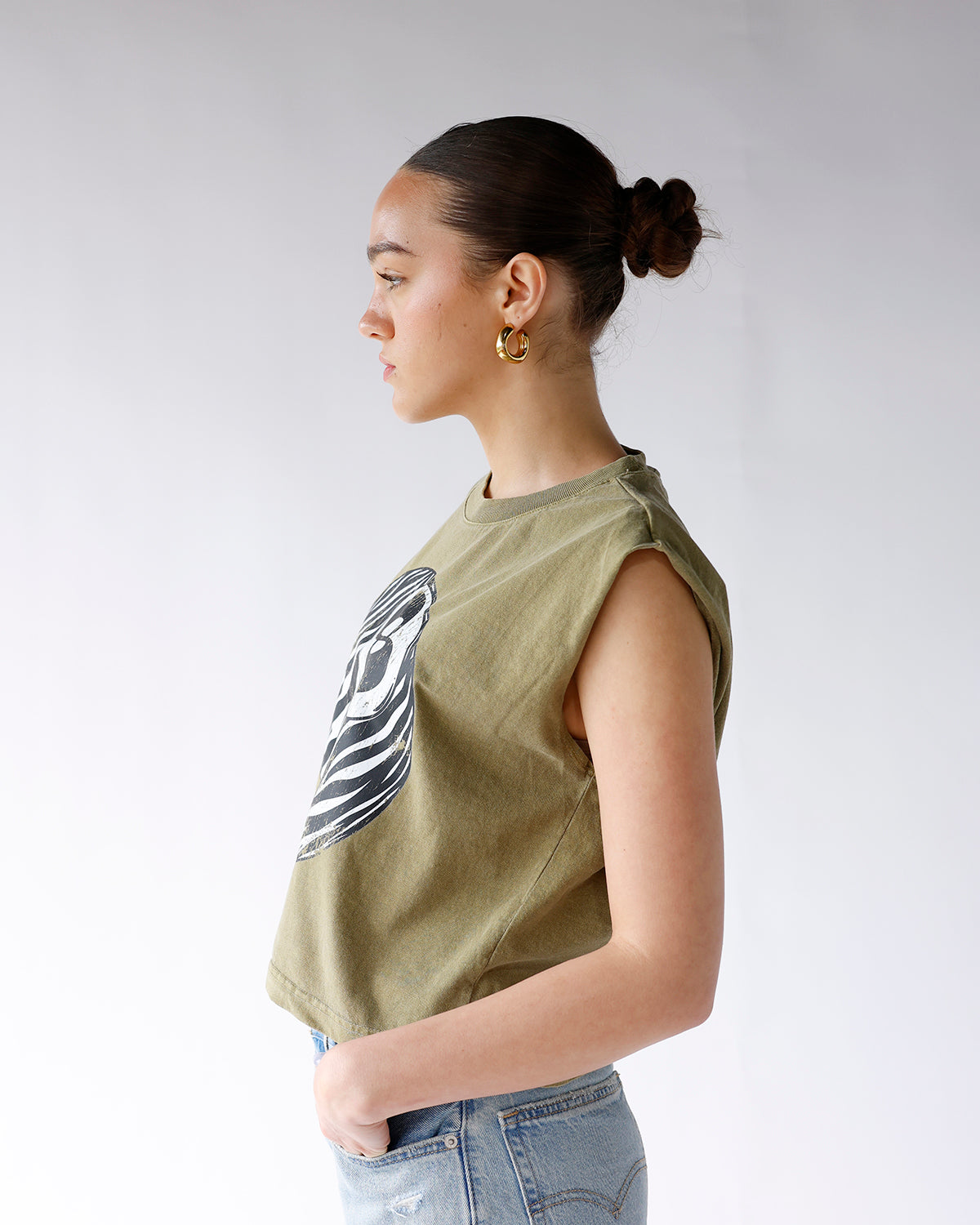 PLAY IT LUCKY MUSCLE TEE