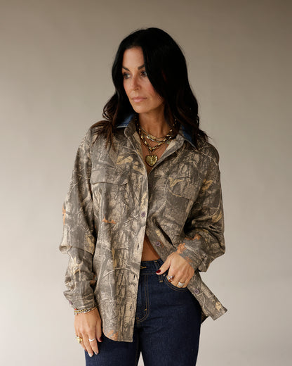camo button up camouflage top fall staple fall essential denim and camo easy fall outfit 