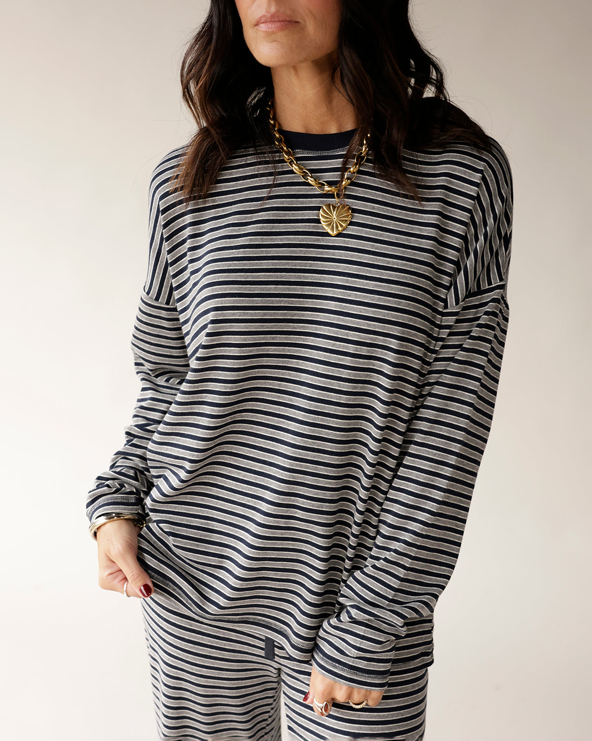 COZY COOL MORNINGS STRIPED LONG SLEEVED TOP X NAVY