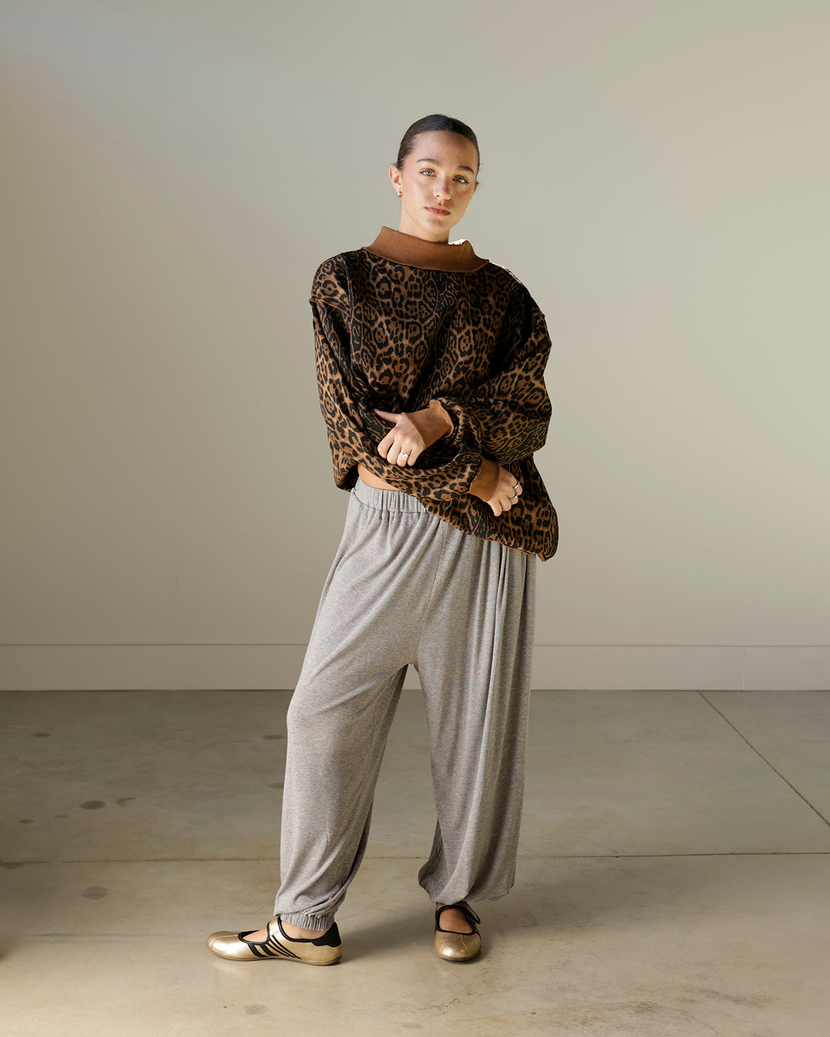 STATEMENT LEOPARD MOCK NECK SWEATSHIRT