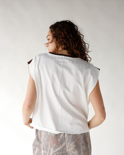 HIP OFFSET MUSCLE TEE