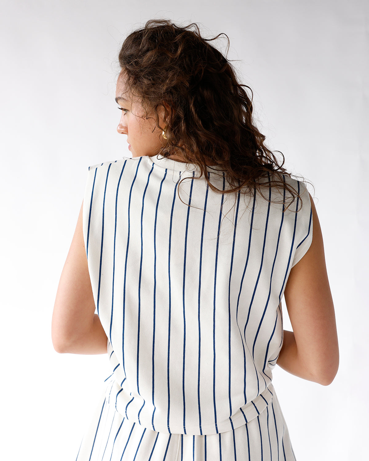 MARINA MUSE MUSCLE TEE