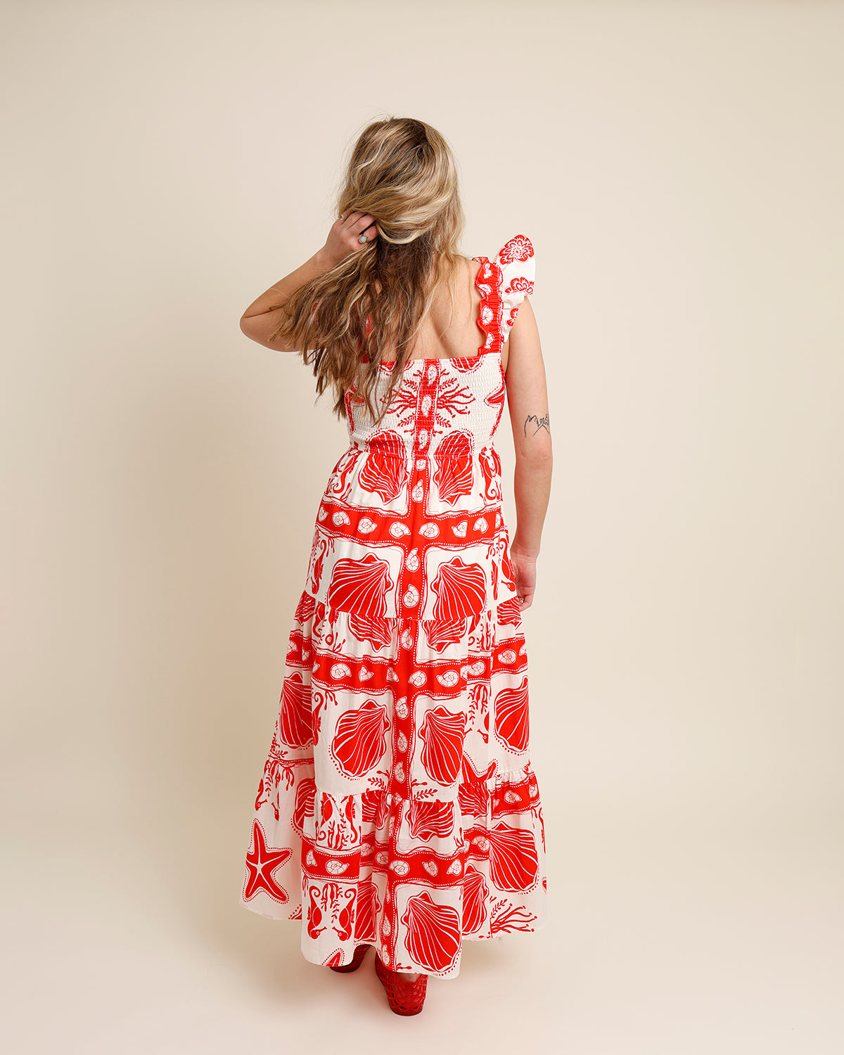 ISLA RUFFLE SLEEVE TIERED MIDI DRESS