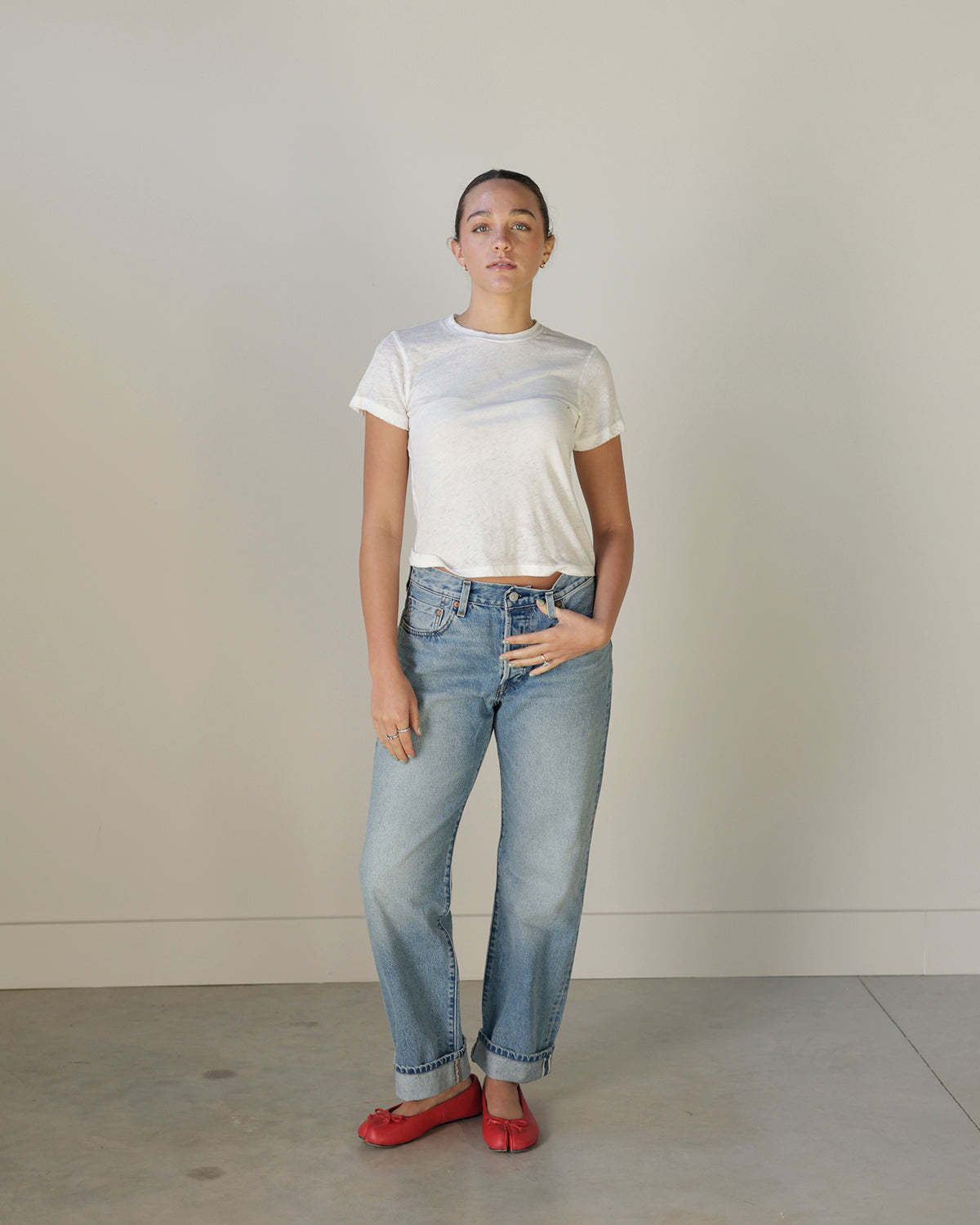 shop the daydreamer ivory t-shirt featuring a relaxed fit, classic crew neckline and effortless everyday style. the perfect off-white tee for any wardrobe.
