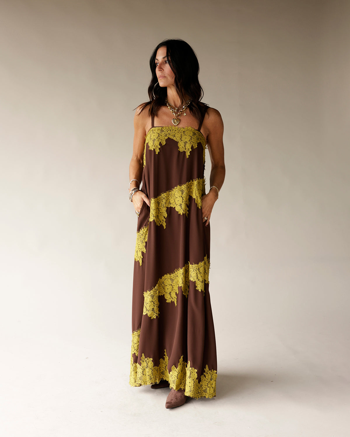 fall wedding guest dress date night outfit concert outfit inspo ideas lace dress maxi dress 