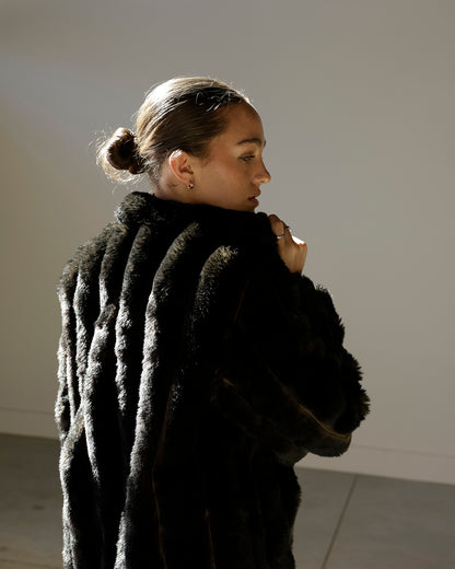 OLD HOLLYWOOD FLOOR GRAZING RICH BROWN FAUX FUR COAT