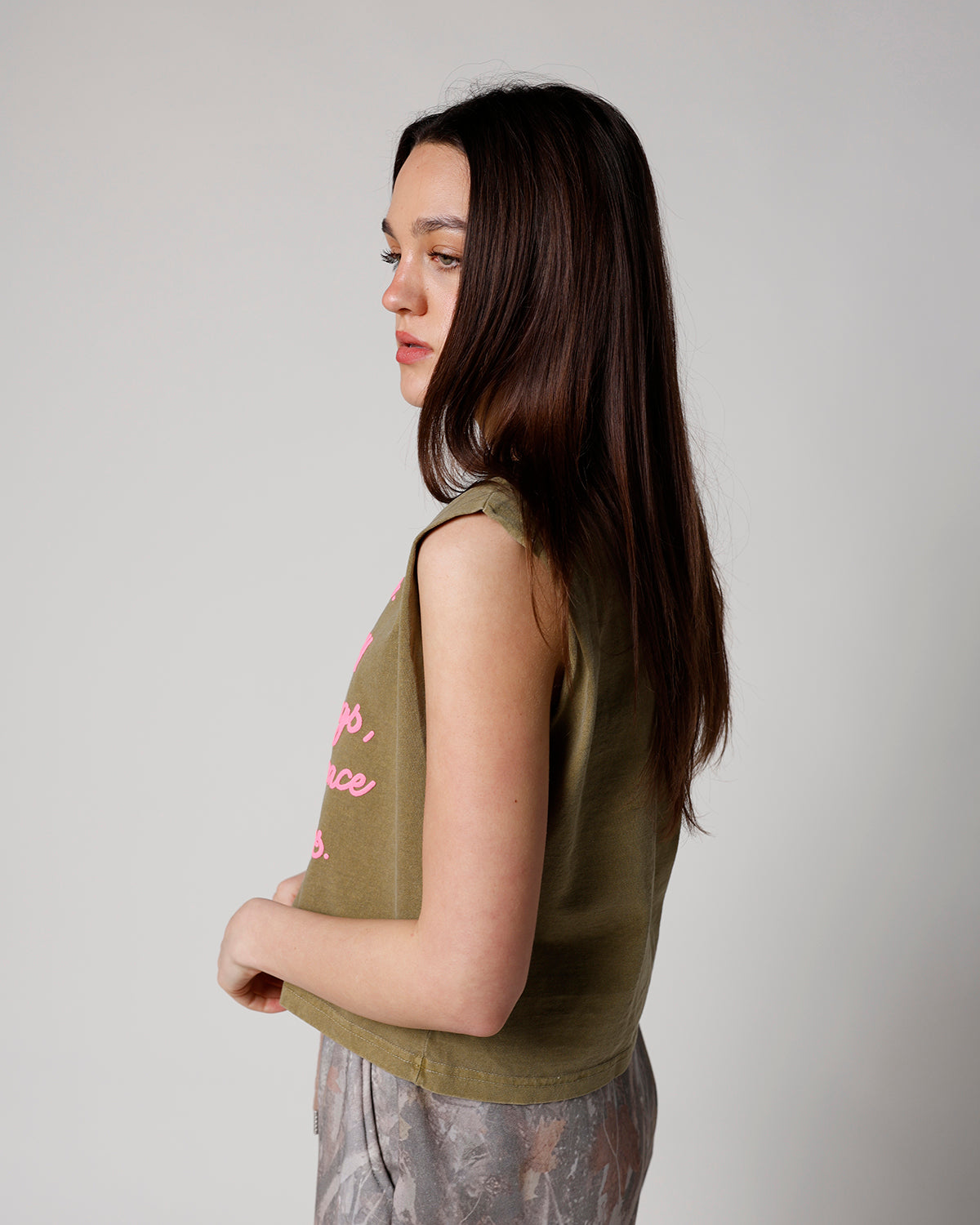 EVERYDAY REMINDERS MUSCLE TEE