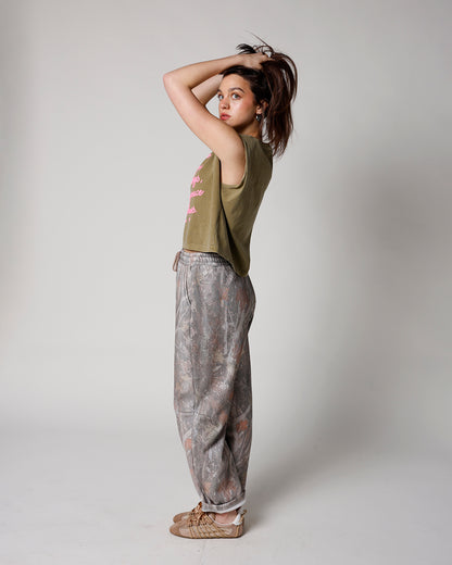 EVERYDAY REMINDERS MUSCLE TEE