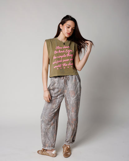 EVERYDAY REMINDERS MUSCLE TEE