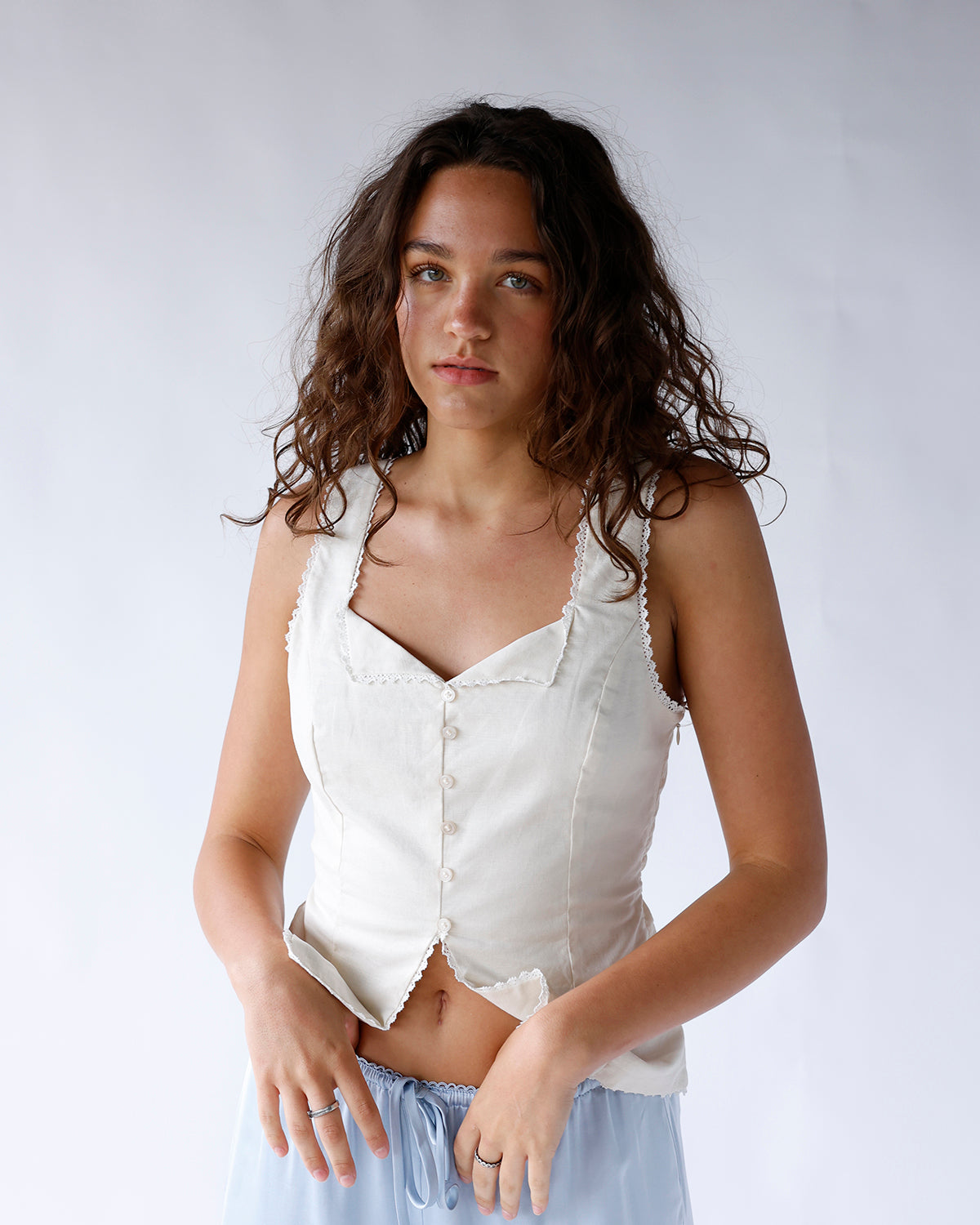 VINTAGE LACE BUTTON TOP