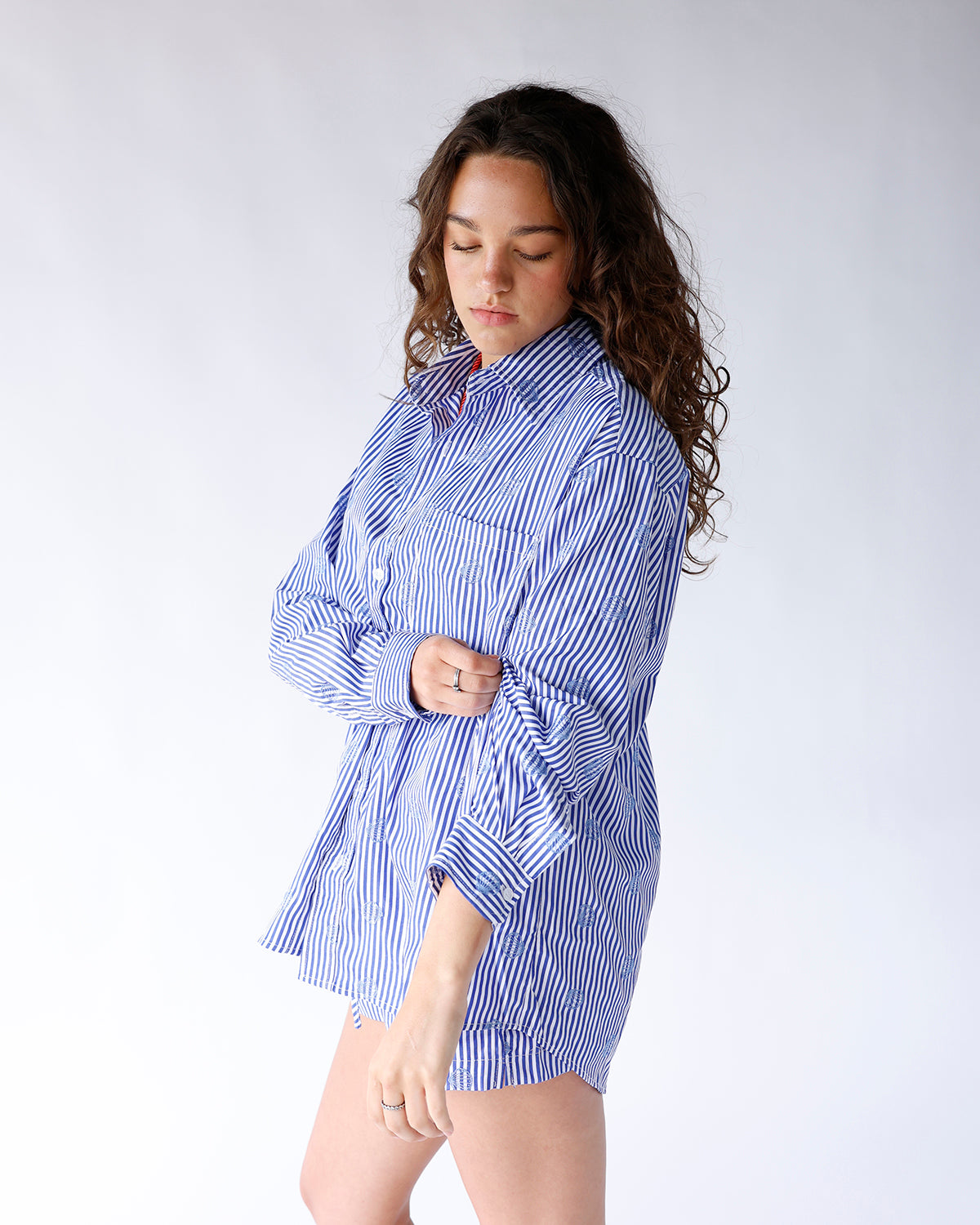 SHELL YEAH ANGIE BUTTON UP