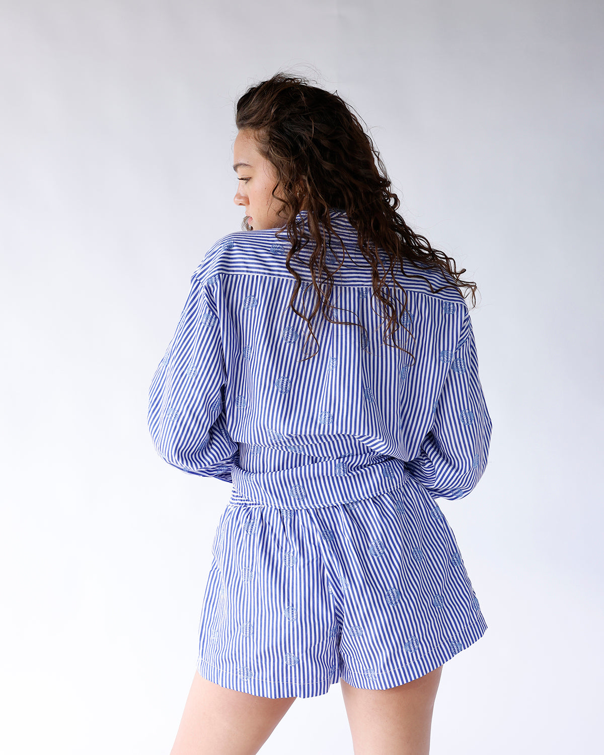 SHELL YEAH ANGIE BUTTON UP