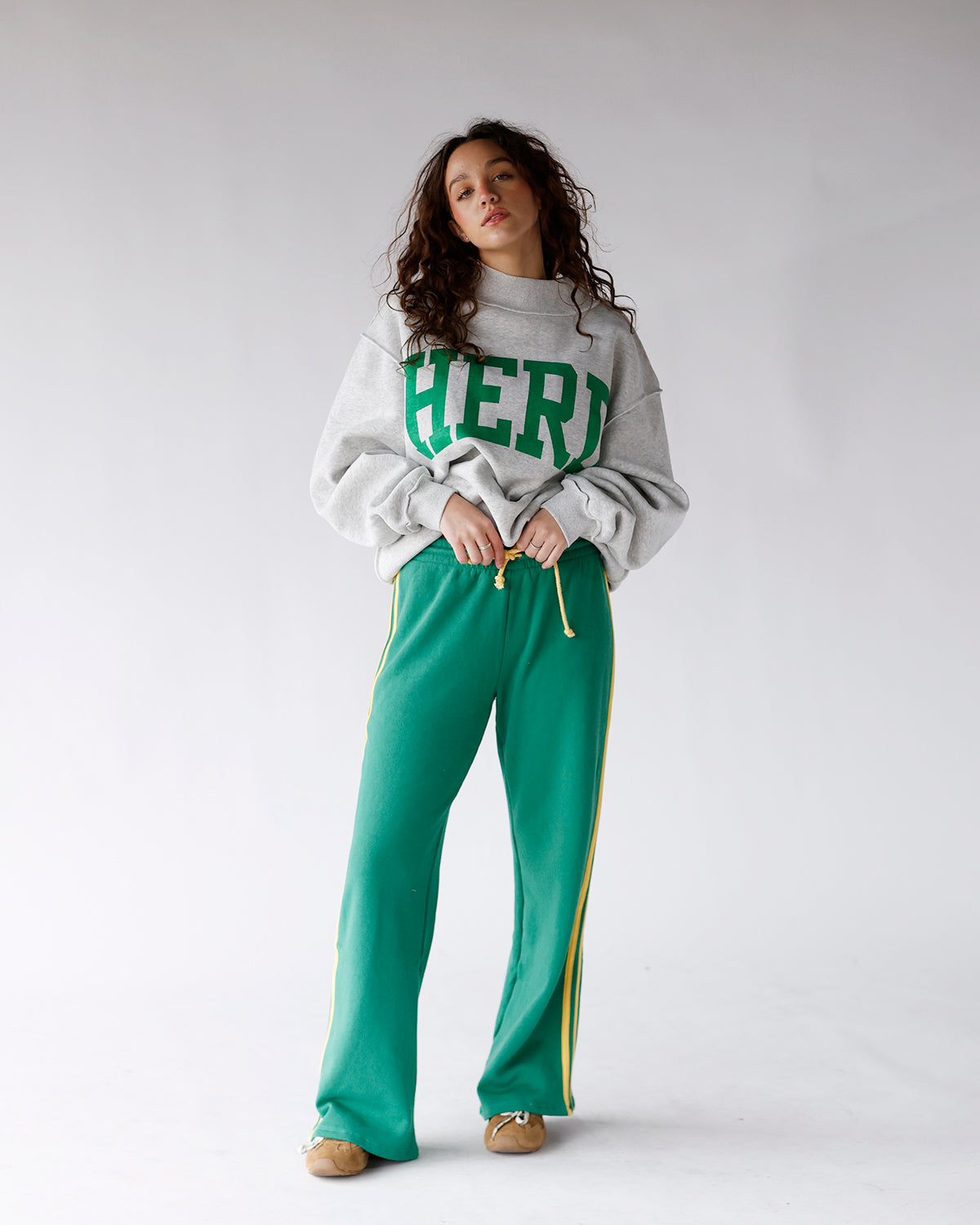 THE HUNTINGTON REVERSIBLE MOCK NECK SWEATSHIRT