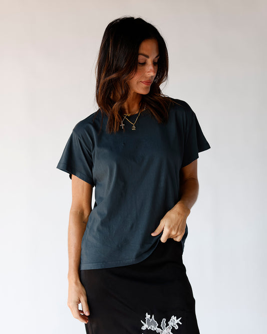 perfect black tee vintage everday essential tee