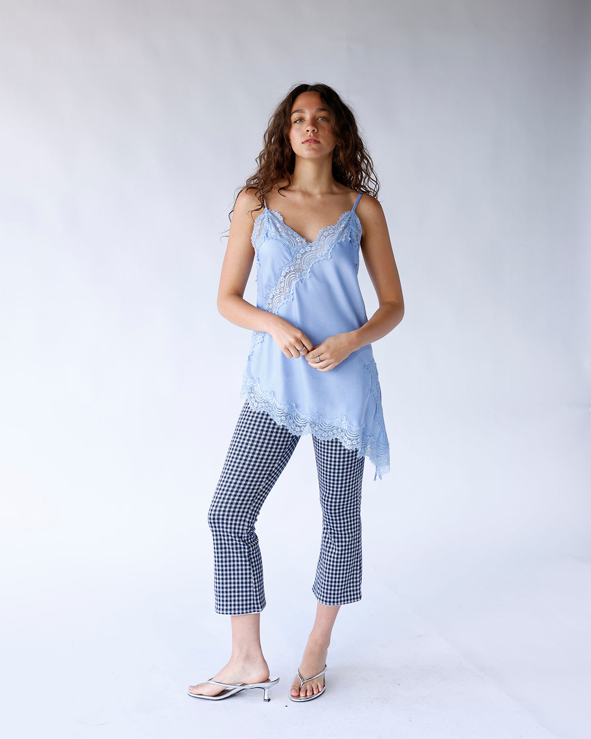 DREAMY DRAPE LACE TOP X BLUE