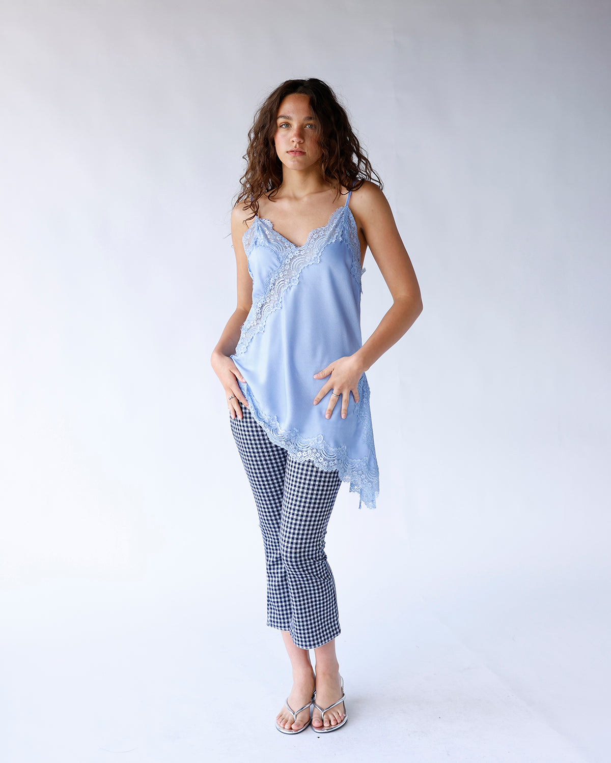 DREAMY DRAPE LACE TOP X BLUE