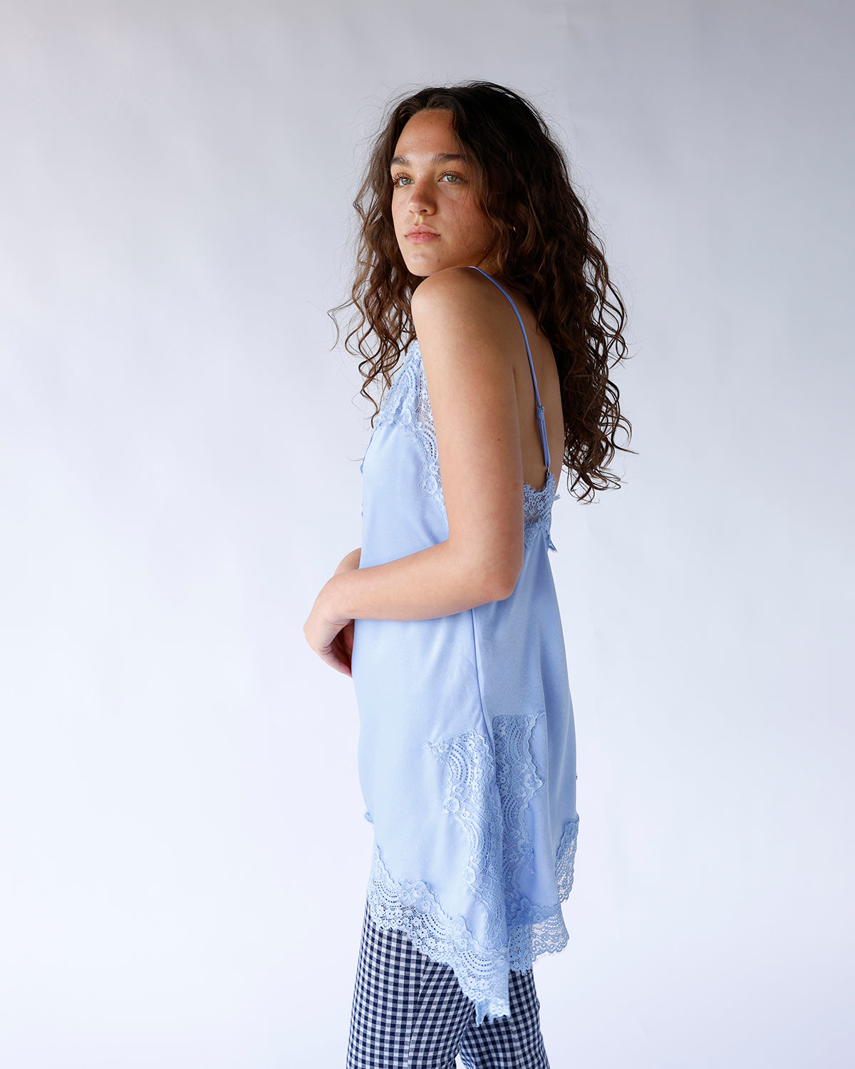 DREAMY DRAPE LACE TOP X BLUE