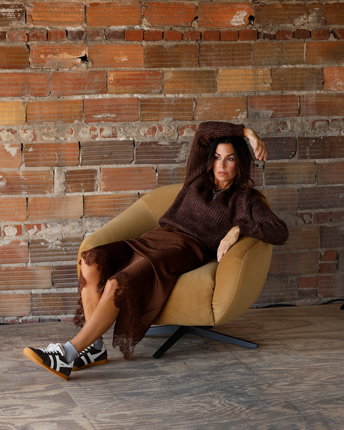 ASTR THE LABEL ARCHER CREWNECK SWEATER