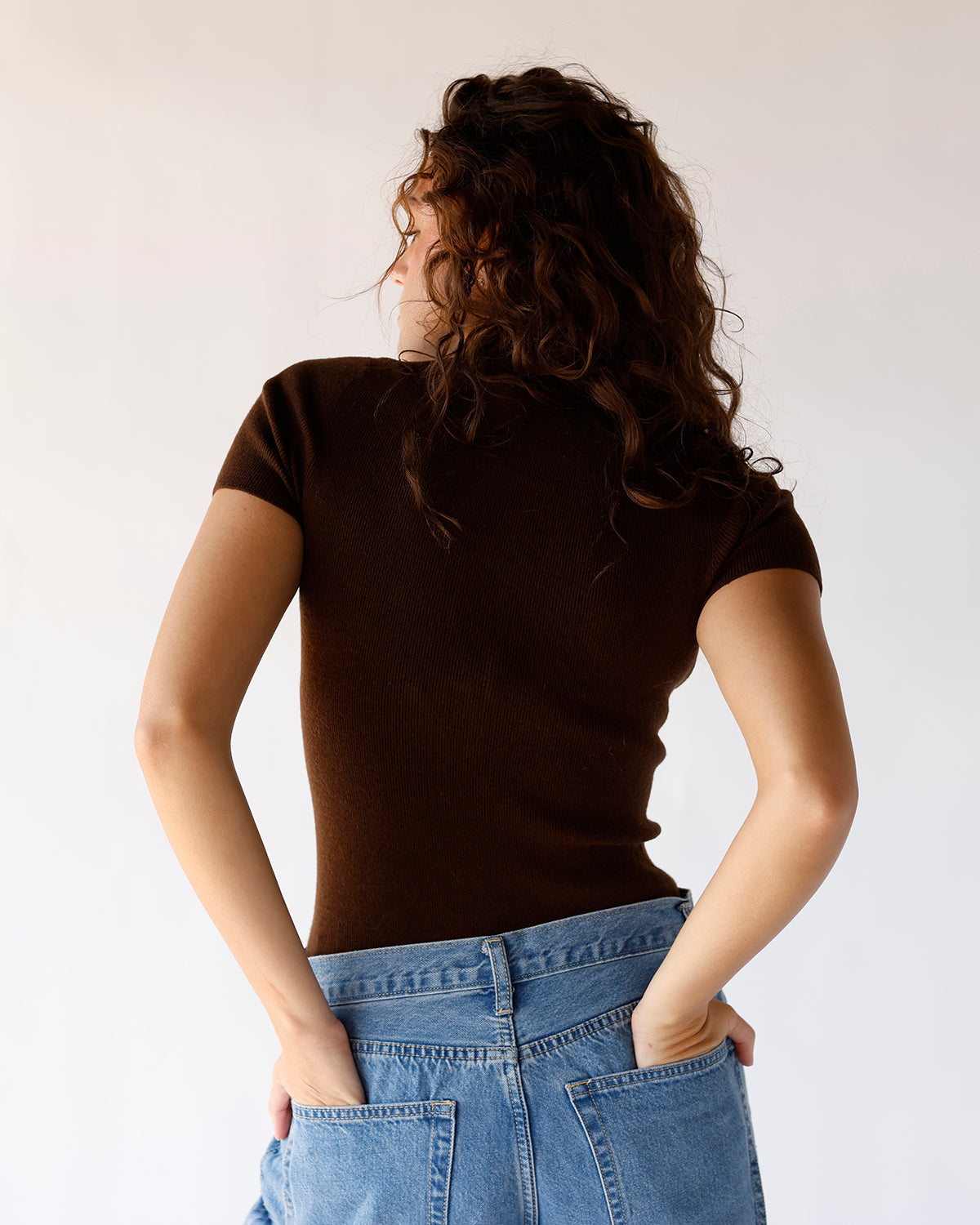 CHOCOLATE HAZE RIBBED TEE