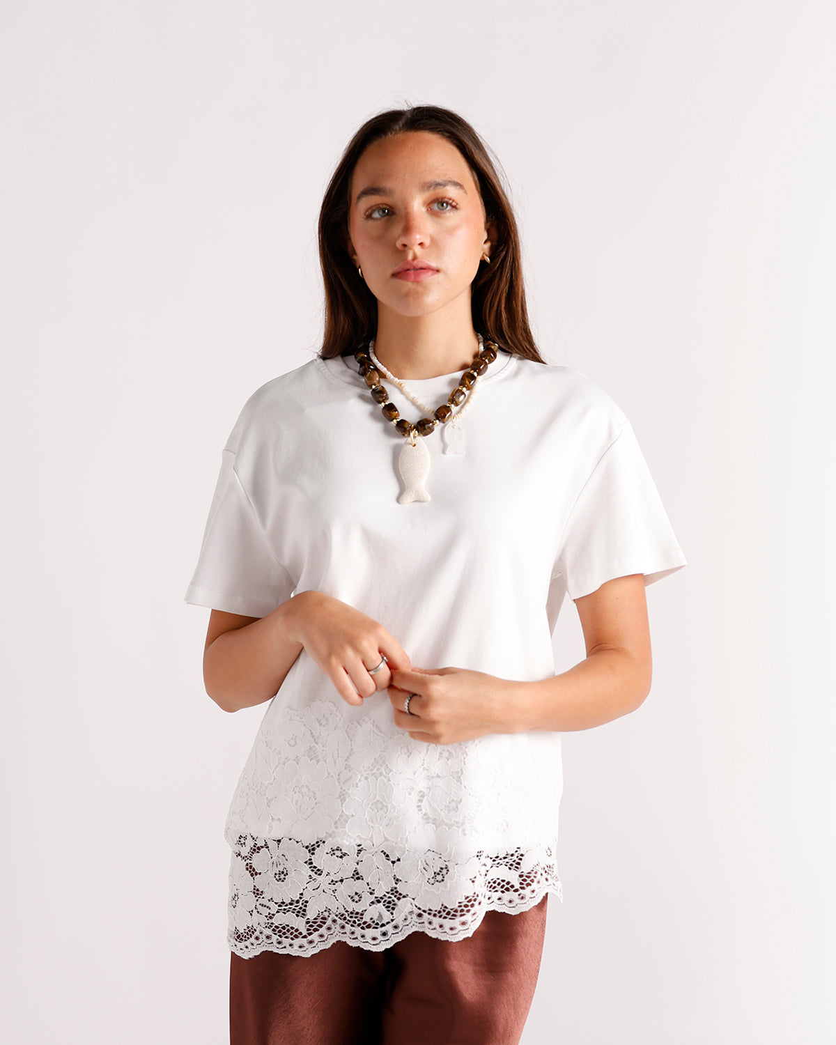 White cotton tee with lace hem panel, short sleeves, crew neck, relaxed fit