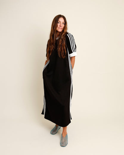 VARSITY TRACK DRESS X BLACK
