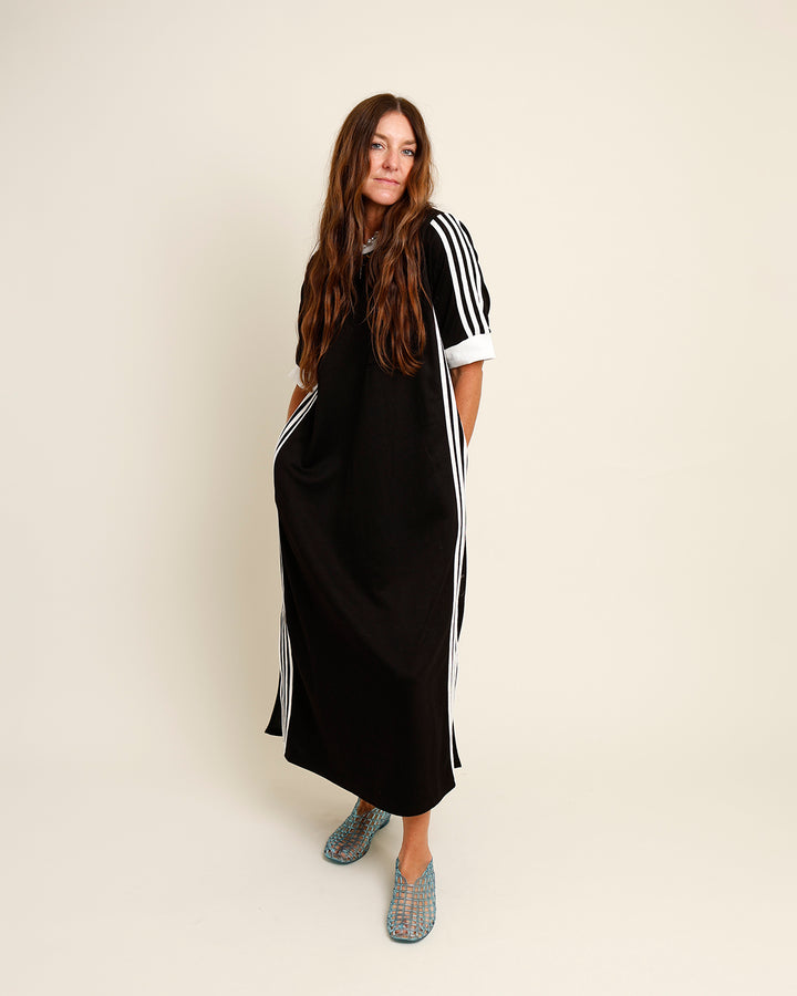 VARSITY TRACK DRESS X BLACK