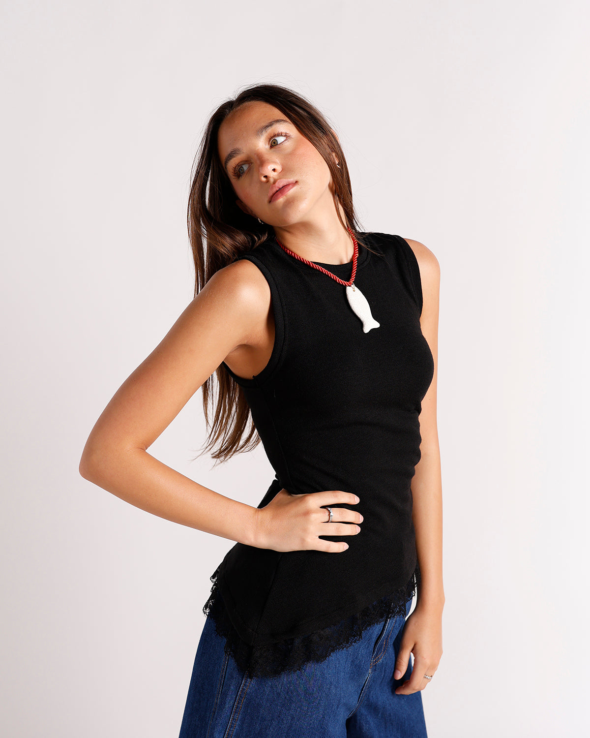 EVERYDAY ELEGANCE SLEEVELESS TOP X BLACK