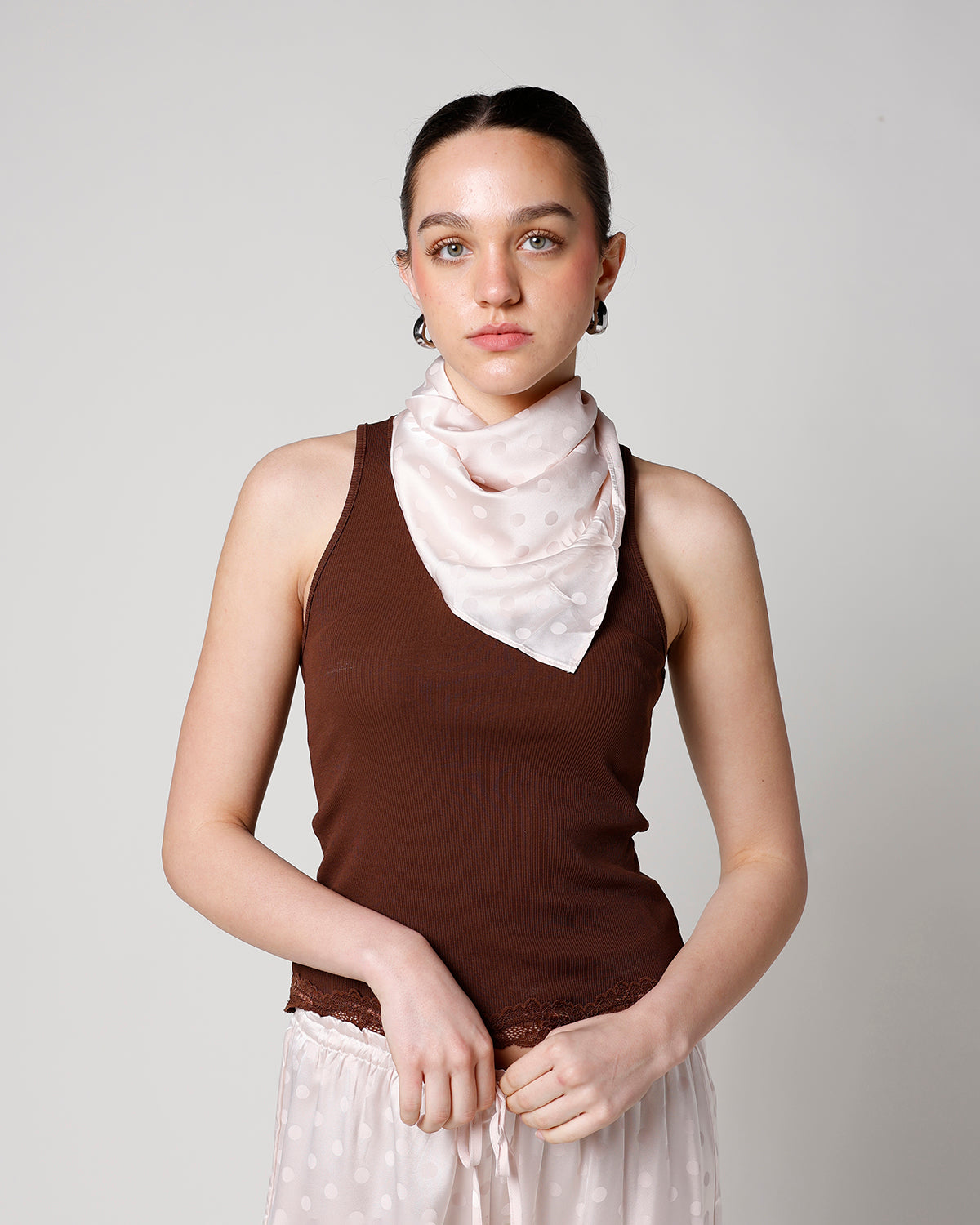 LACE & LOVE TANK TOP X BROWN