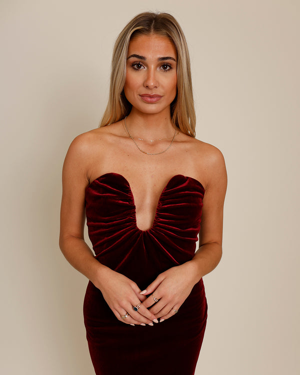 ASTR THE LABEL ARISTA SWEETHEART VELVET MIDI DRESS