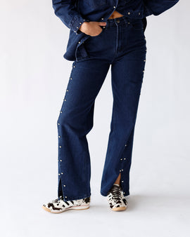studded denim dark wash concert outfit 