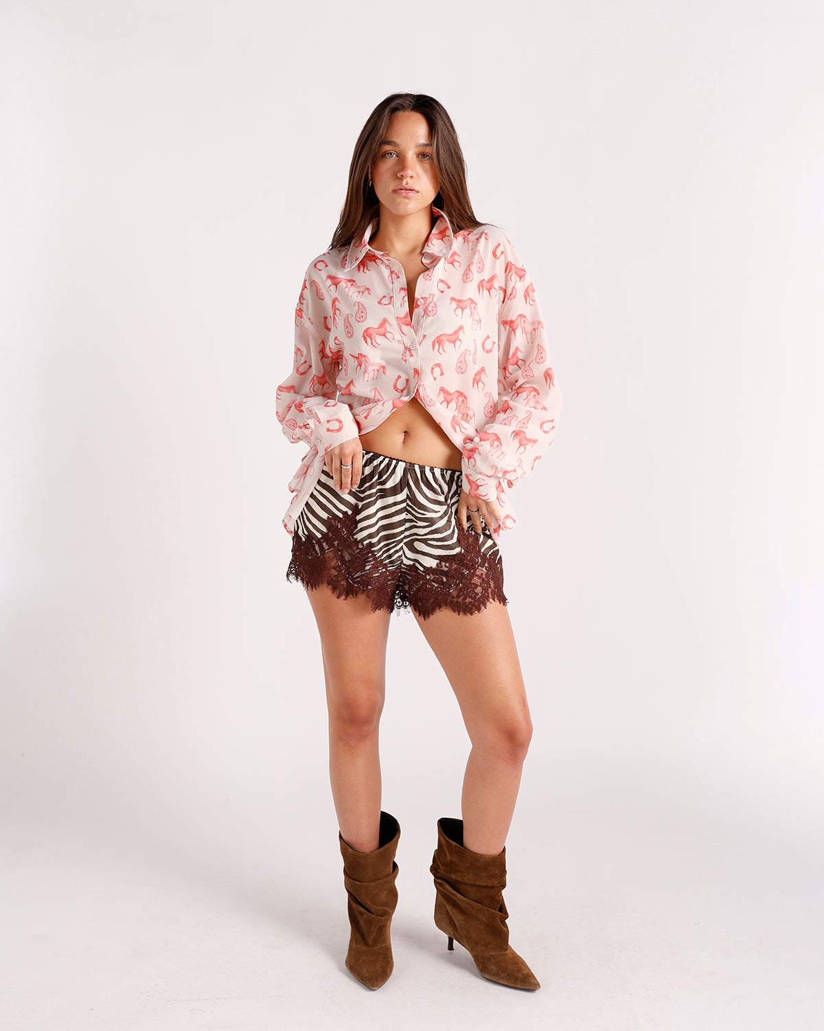RODEO ROMANCE BUTTON UP