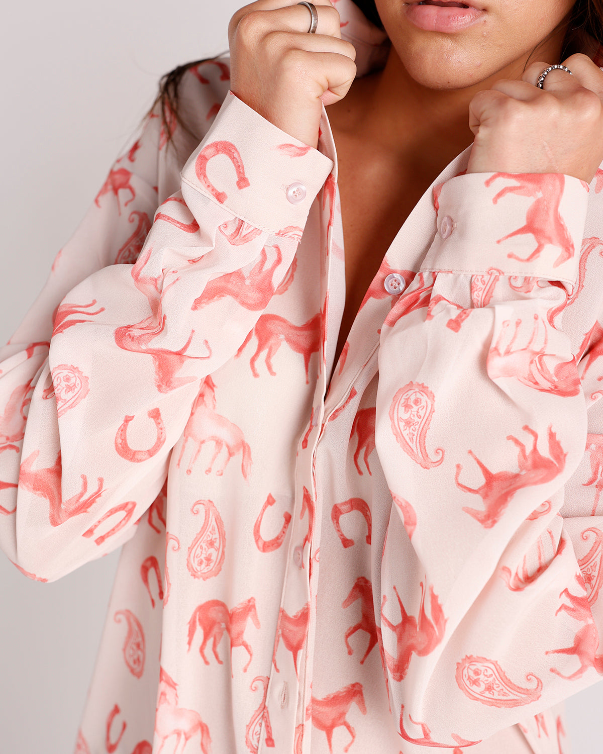 RODEO ROMANCE BUTTON UP