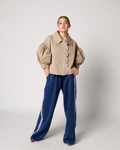 SCALLOPED SWEETHEART PUFF SLEEVE JACKET