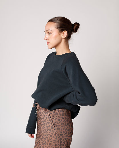 DAYDREAMER SOLID VINTAGE RAGLAN SWEATSHIRT X VINTAGE BLACK