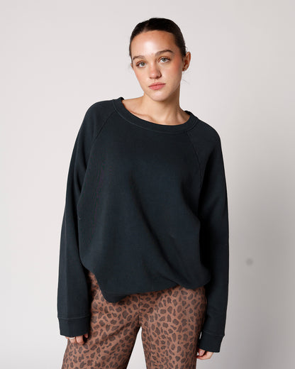 comfy crew neck daydreamer oversized crew neck black sweatshirt