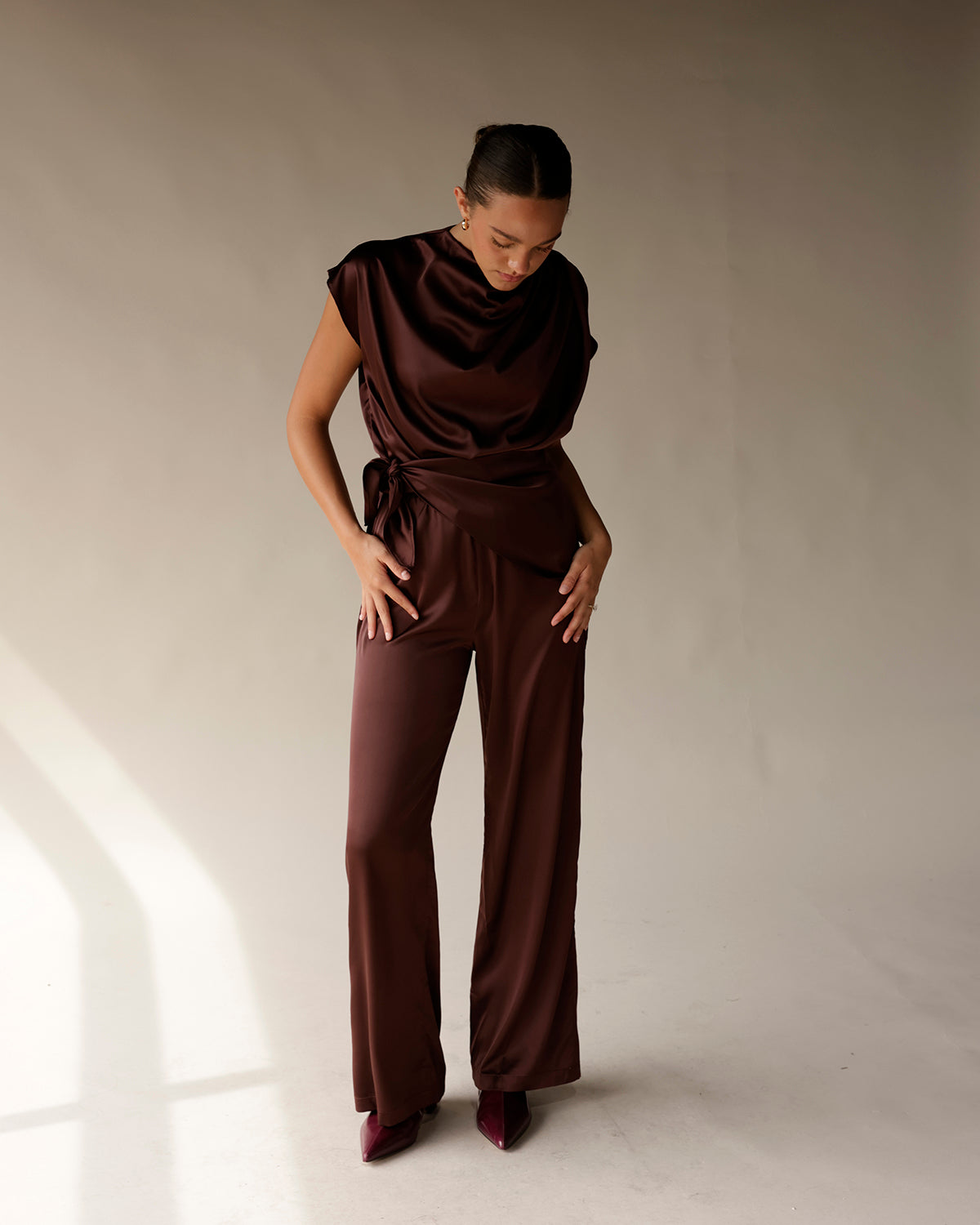 elegant matching set, high-end matching set, office outfit inspo, holiday party looks, classy set, silk pants, 