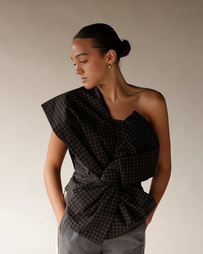 holiday top holiday outfit ideas bow top classy top for the holidays statement top work party outfit ideas 