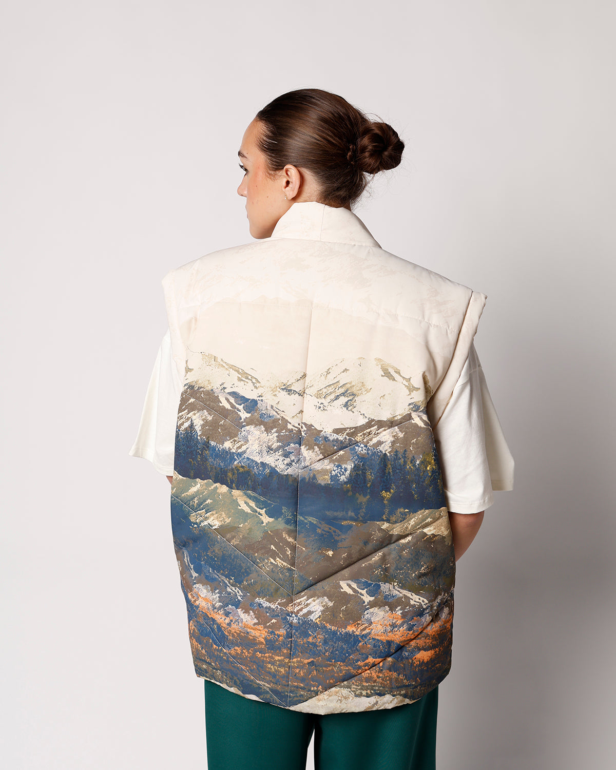 PEAK DREAMS PUFFER VEST