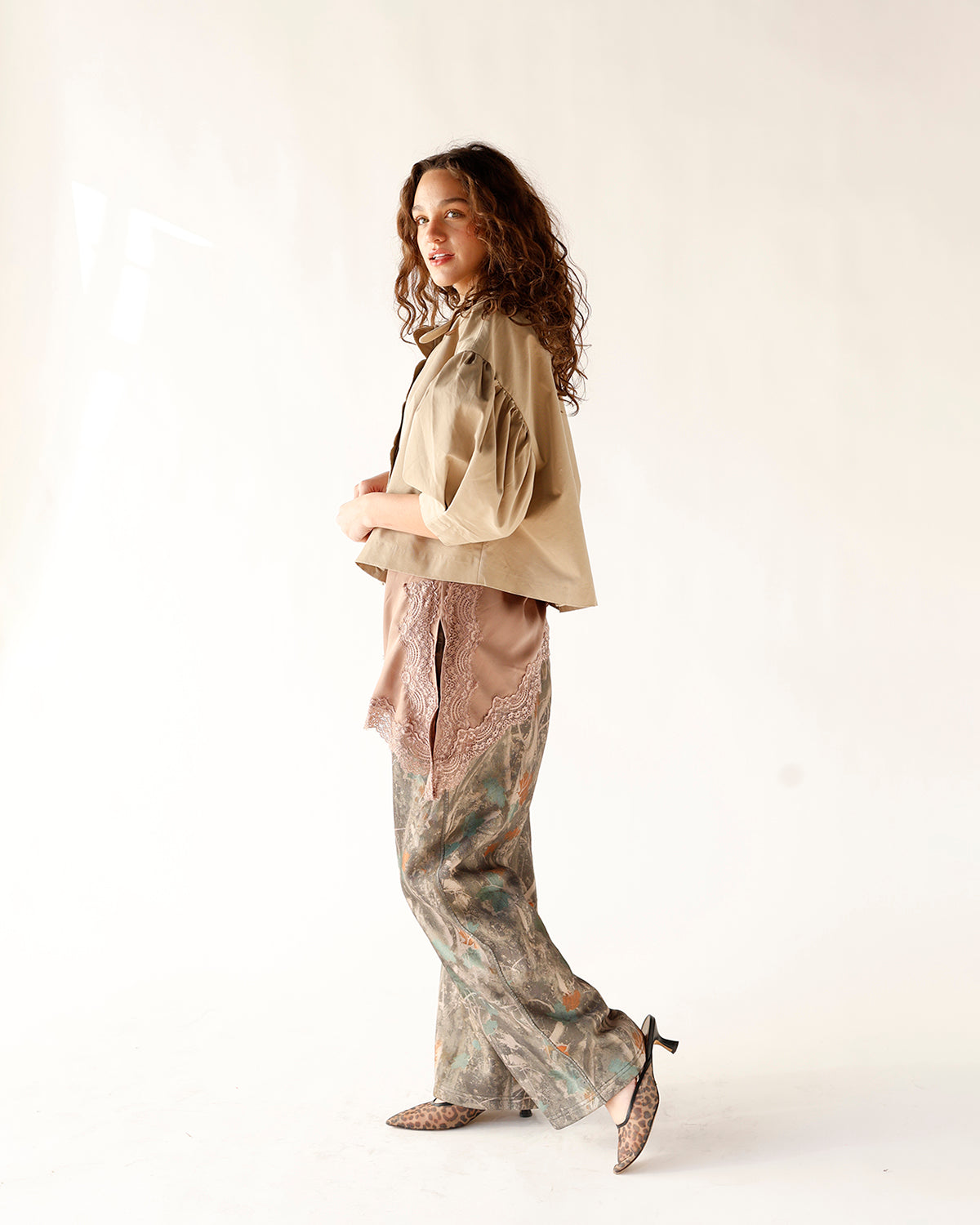 AURORA LACE TOP X MOCHA