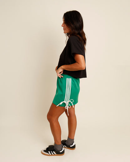 ON THE RUN MINI SKIRT X GREEN