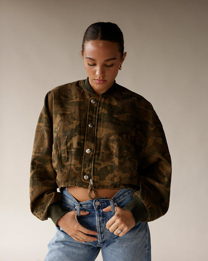 camo jacket camouflage jacket bomber jackets for fall easy fall looks 