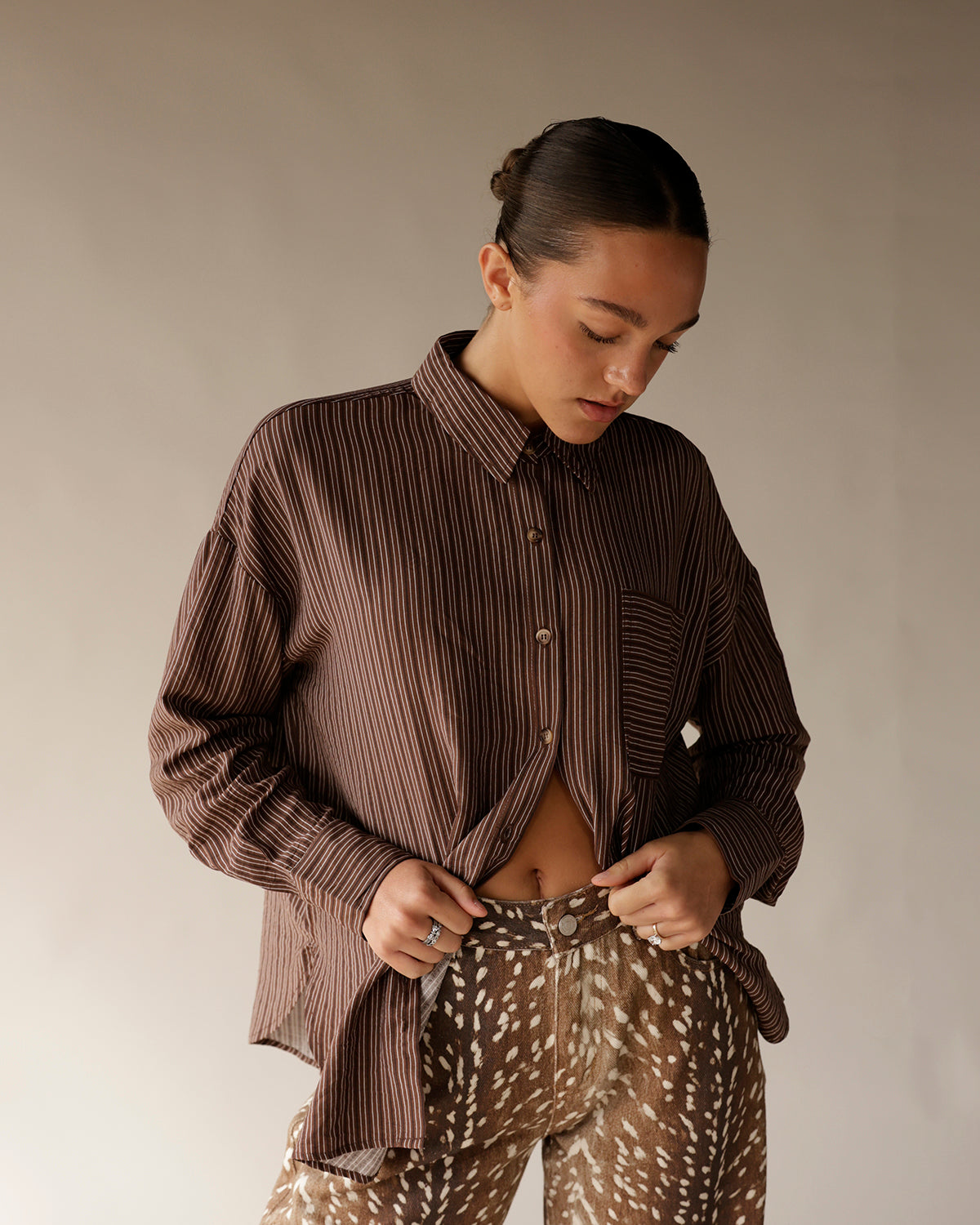 button up, button up for fall, casual button up outfit, office outfit inspo, chocolate brown button up, pinstripe button up 