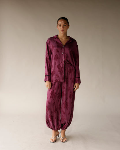 BERRY FLORAL SILK BALLOON PANTS